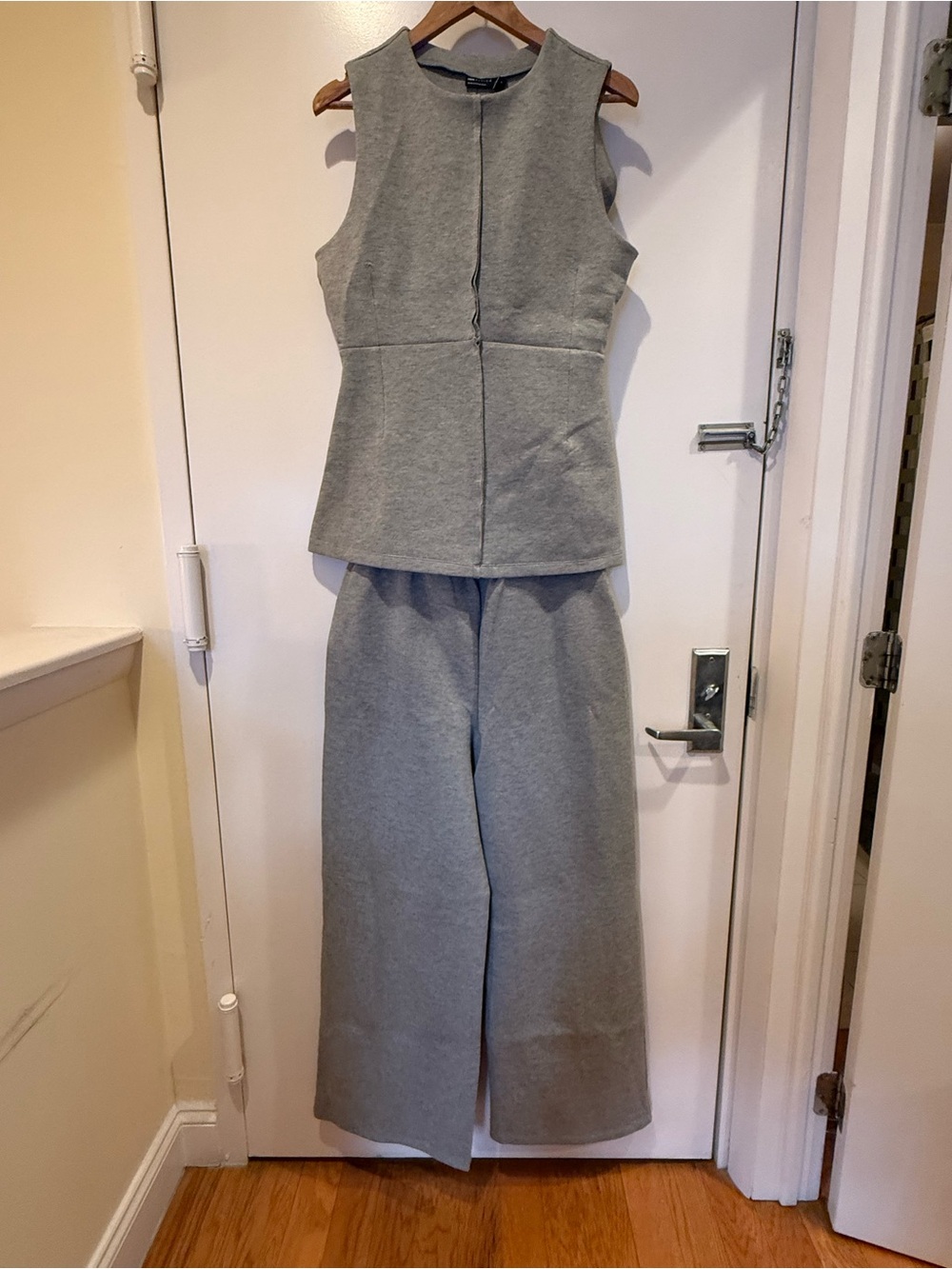 Sleeveless Cotton Gray Wide-Leg Set